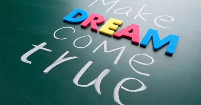 Bài văn mẫu lớp 9: Nghị luận về ước mơ trong cuộc sống (Dàn ý + 10 mẫu)