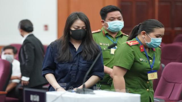 Bị cáo Nguyễn Võ Quỳnh Trang trả lời HĐXX về lý do rút kháng cáo, chấp nhận án tử hình ảnh 1